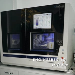 Dental 3D milling machine at Smile Center Turkey.